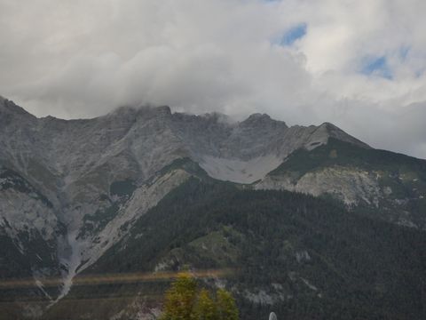 5a17dbf963ea17158055.JPG